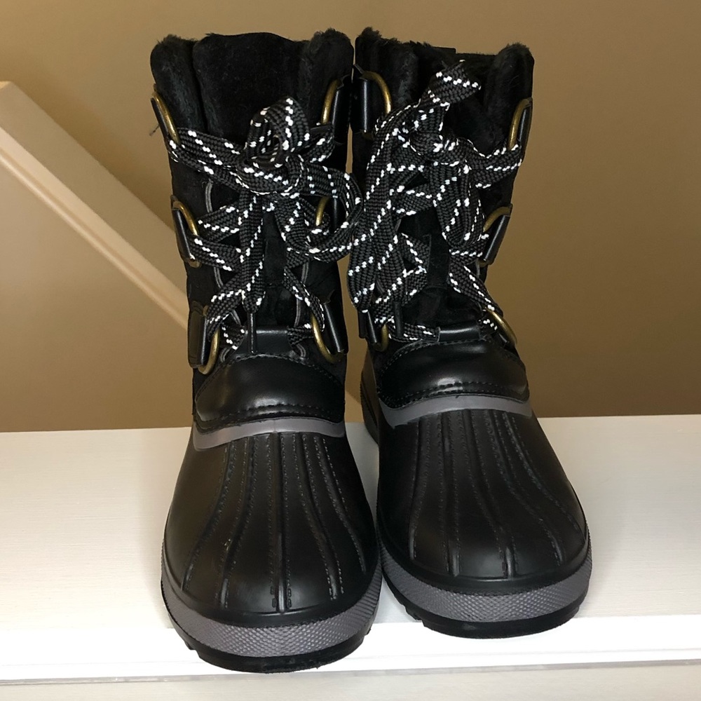 Winter boots